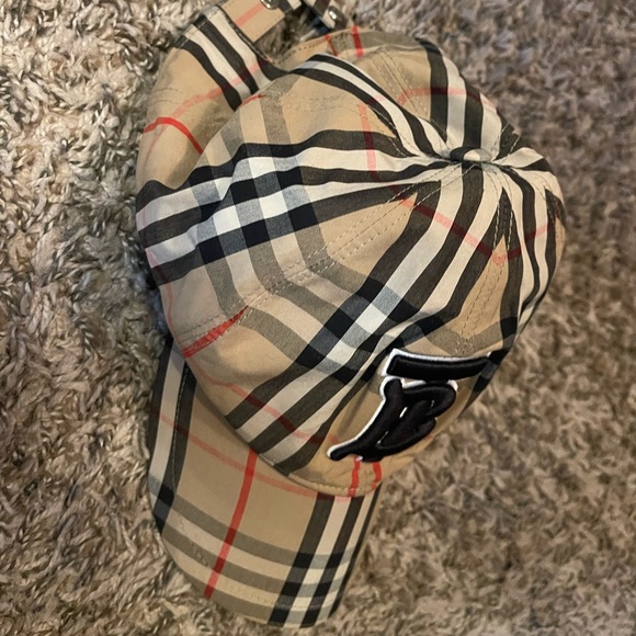 Burberry Hat - Picture 3 of 5